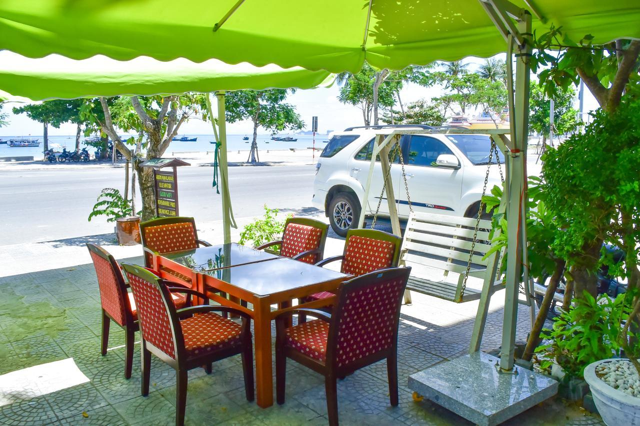 Sea View Dn Hotel Da Nang Exteriör bild