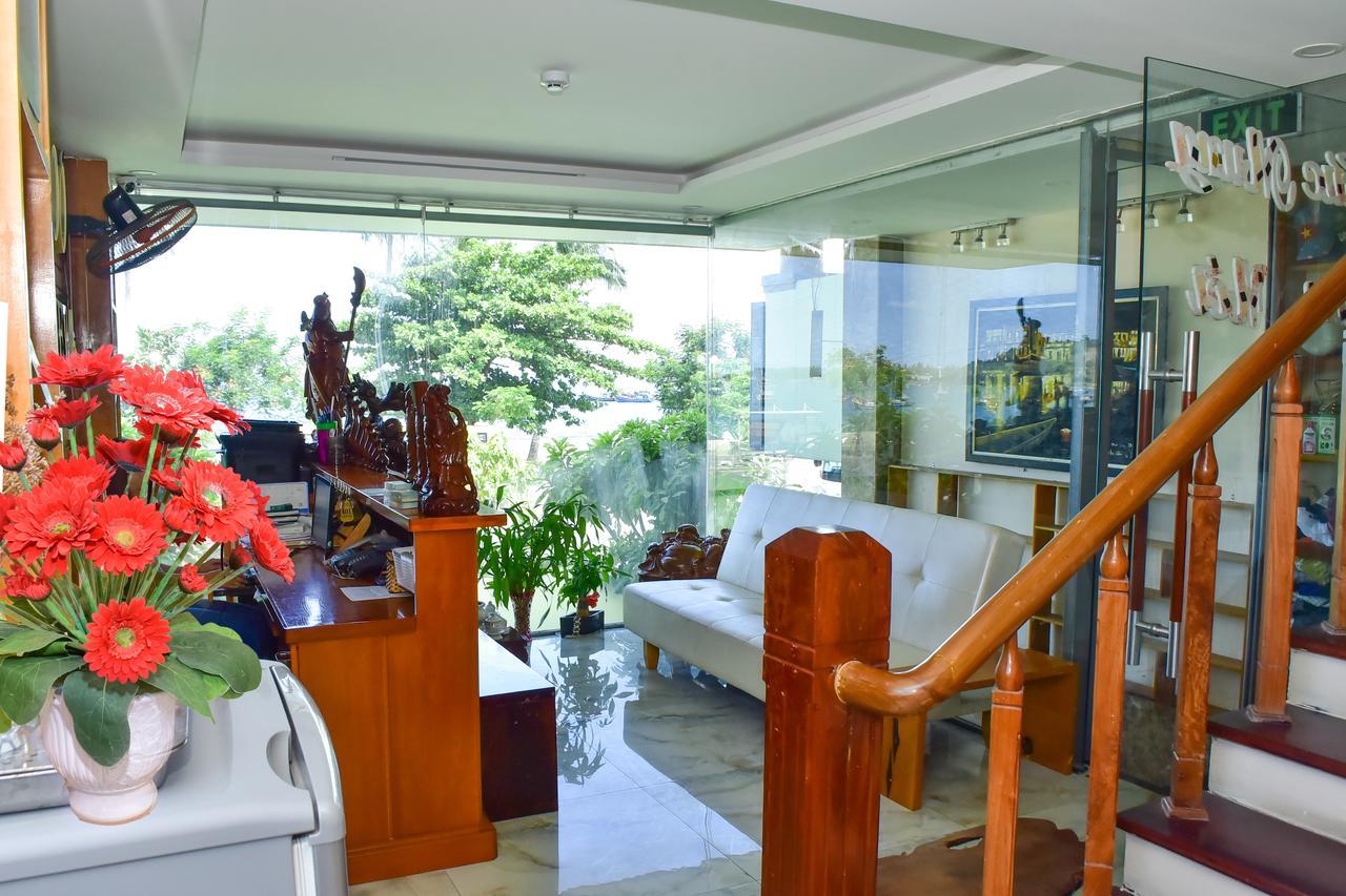 Sea View Dn Hotel Da Nang Exteriör bild